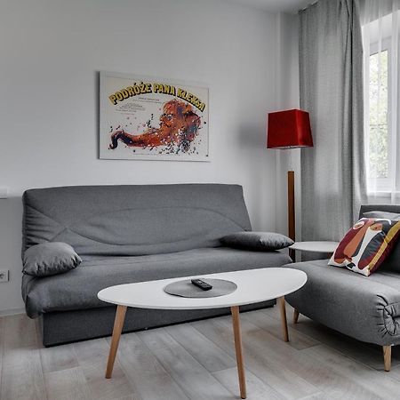 White Apartment Scandinavian Style Zaporizhia Extérieur photo