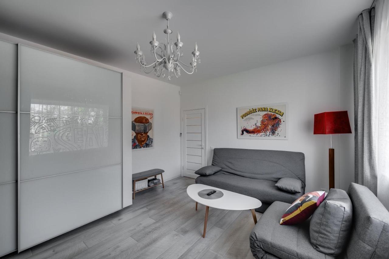 White Apartment Scandinavian Style Zaporizhia Extérieur photo